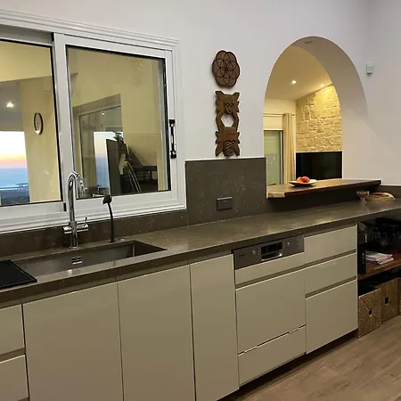 Eirini Kamares Luxury Sea View * Τάλα