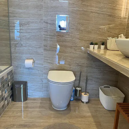 Eirini Kamares Luxury Sea View Villa *