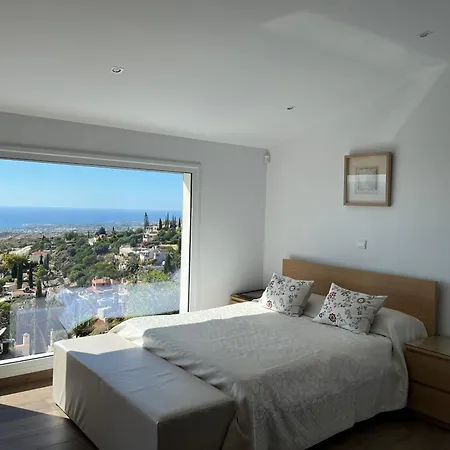 Eirini Kamares Luxury Sea View *