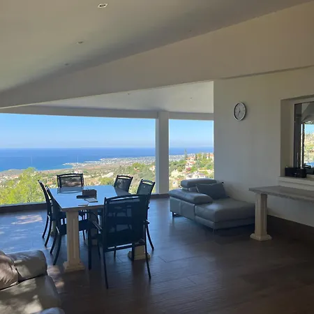 Eirini Kamares Luxury Sea View Villa