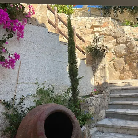 Eirini Kamares Luxury Sea View *