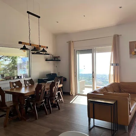 Eirini Kamares Luxury Sea View Villa *