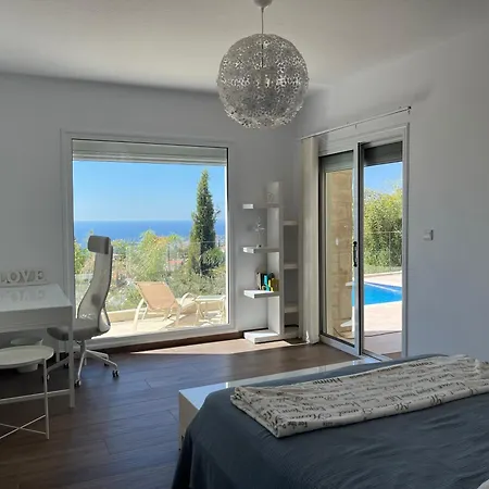 Eirini Kamares Luxury Sea View Villa