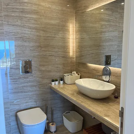 Eirini Kamares Luxury Sea View *