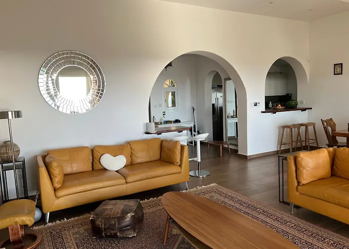 Eirini Kamares Luxury Sea View Vila *