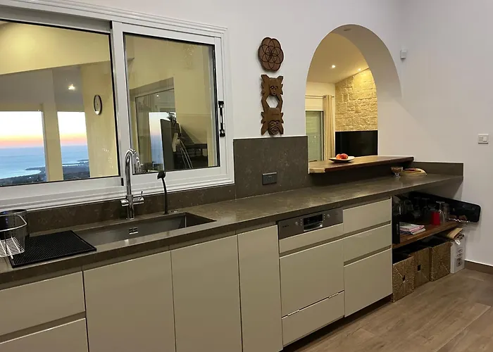 Eirini Kamares Luxury Sea View * Tala