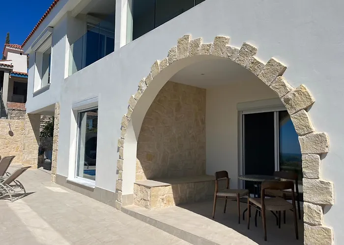 Eirini Kamares Luxury Sea View Vila Tala