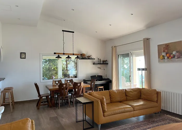 Eirini Kamares Luxury Sea View