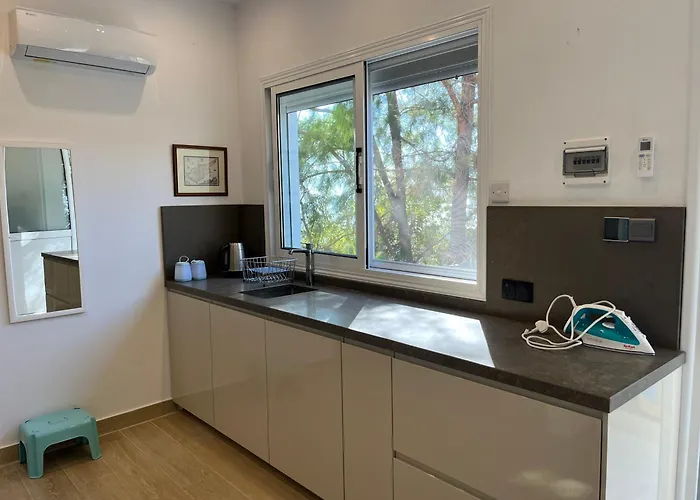 Eirini Kamares Luxury Sea View Vila