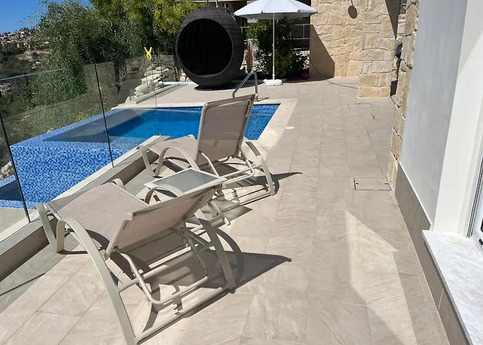 Eirini Kamares Luxury Sea View *