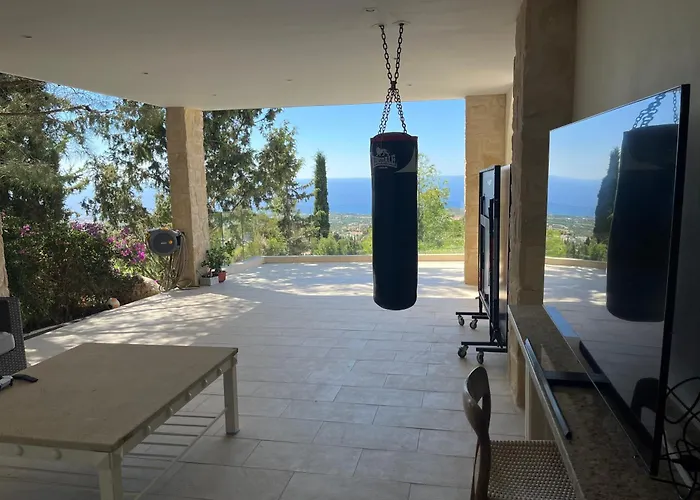 Eirini Kamares Luxury Sea View Vila Tala