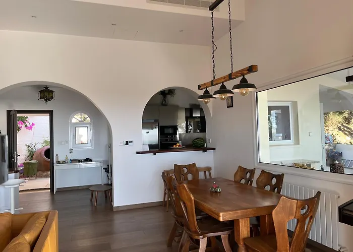 Eirini Kamares Luxury Sea View *