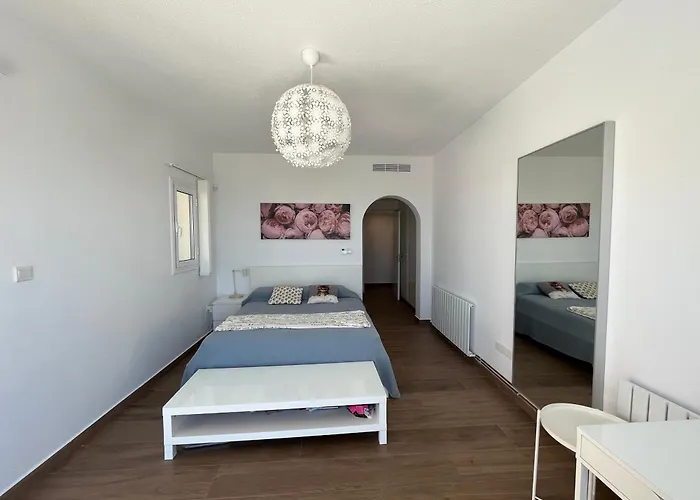 Eirini Kamares Luxury Sea View *